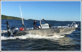 Sportfishing Guide Tomas Henriksson with his Anytec 622 SPF
