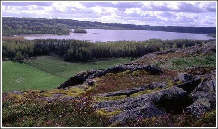 Utsikt fr&aring;n Sj&ouml;berget, &ouml;ver S&auml;bysj&ouml;n